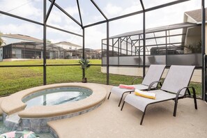 Tina de hidromasaje al aire libre