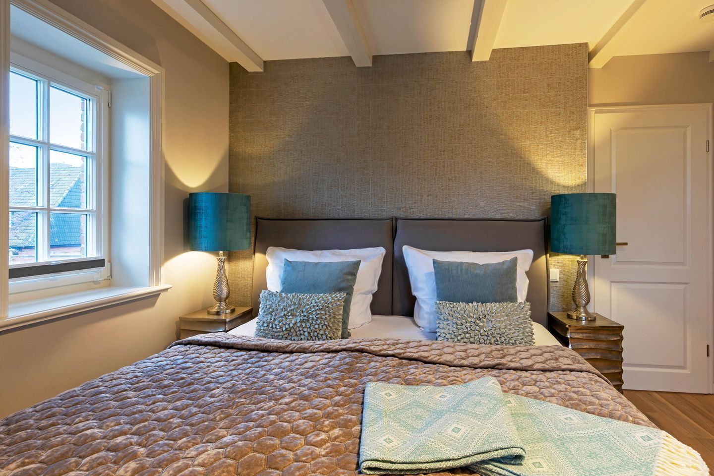 3 bedrooms, in-room safe, desk, iron/ironing board