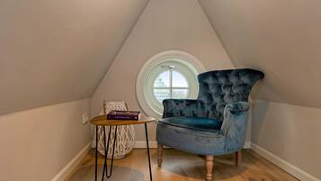 Tv, pejs, stereoanlæg