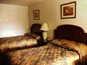 Room - APM Inn and Suites Jacksonville (Jacksonville)