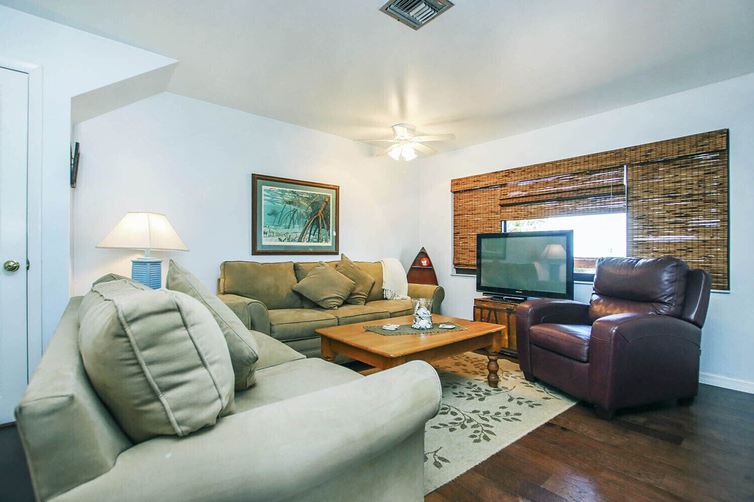 RedFish Suite Bokeelia Beachouse Lodge