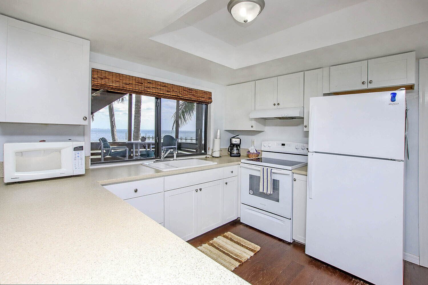 RedFish Suite Bokeelia Beachouse Lodge