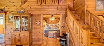Upscale cabin in the north Ga. mountains on a peaceful pond. Pet friendly !