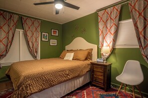 1 bedroom, desk, iron/ironing board, free WiFi