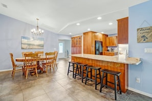 House (1410 SW 18Th Ter) | Exterior