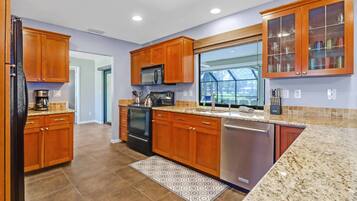 獨棟房屋 (1410 SW 18Th Ter) | 外觀