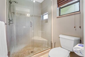 House (1410 SW 18Th Ter) | Exterior
