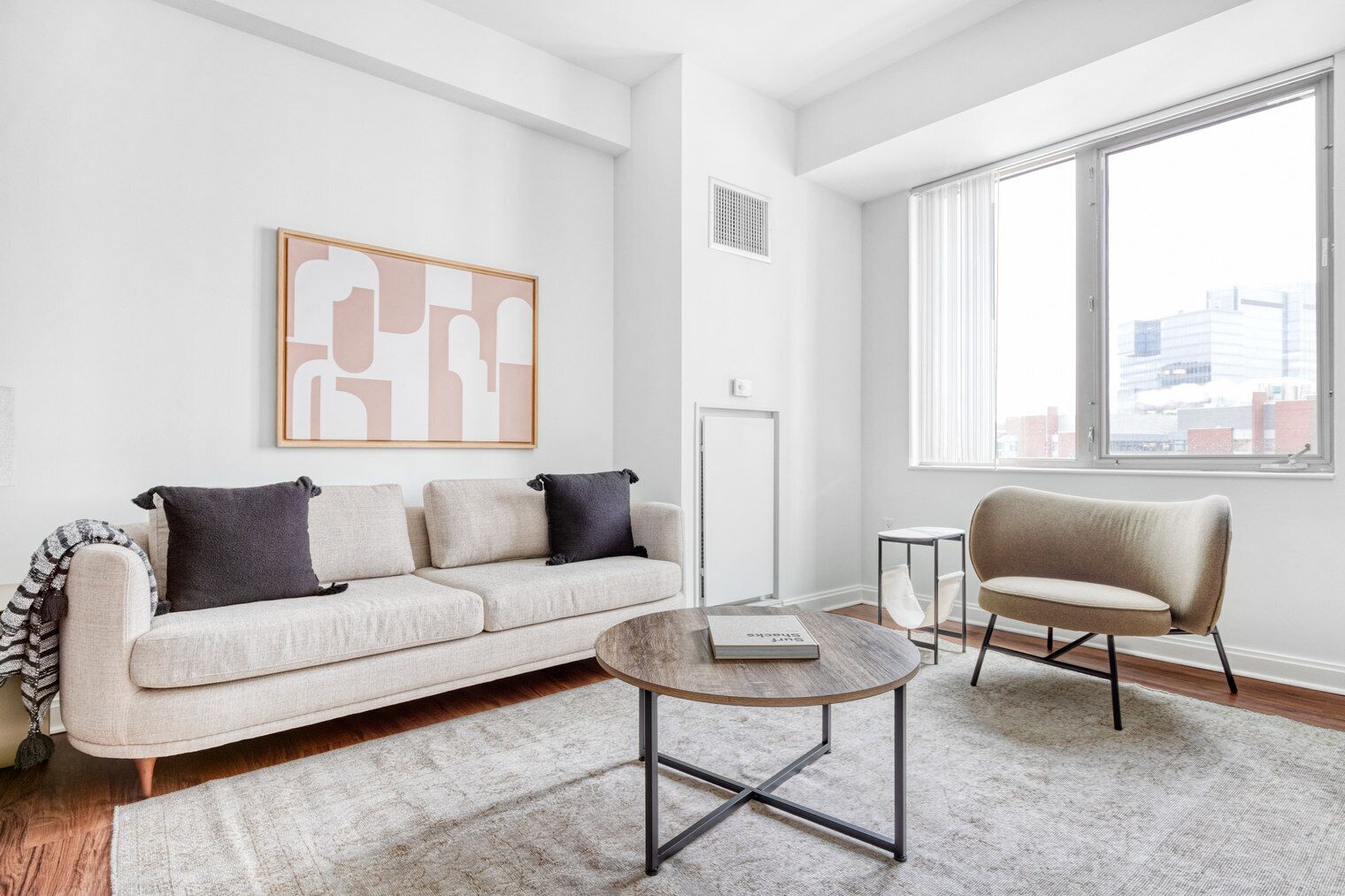 Lovely Kendall Square 1BR w/ Concierge & Gym, steps to MIT, by Blueground