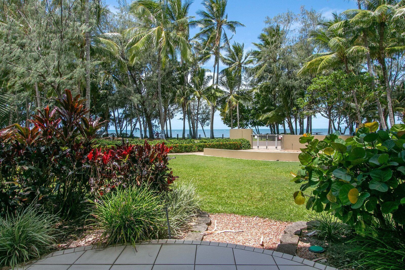 Palm Cove Oceanfront Resort Two-Bedroom Apartment