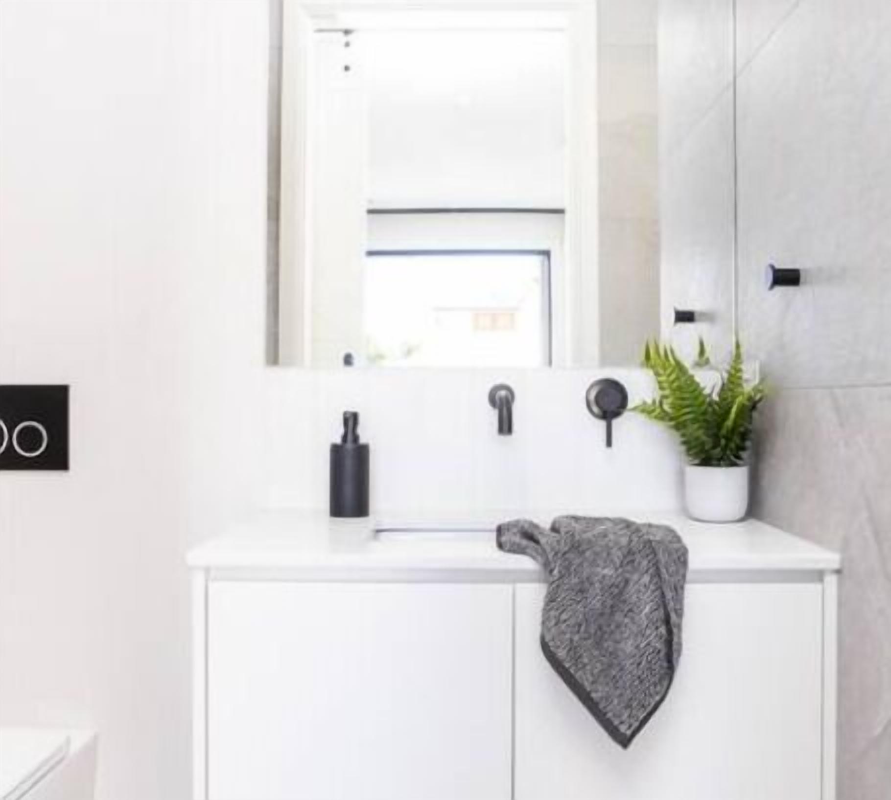 淋浴设施、吹风机、毛巾