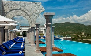 Outdoor pool - Studio with amazing views of Cabo! (Cabo San Lucas)