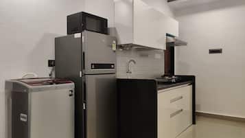 Fridge, microwave, stovetop, electric kettle