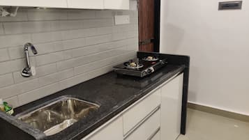 Fridge, microwave, stovetop, electric kettle