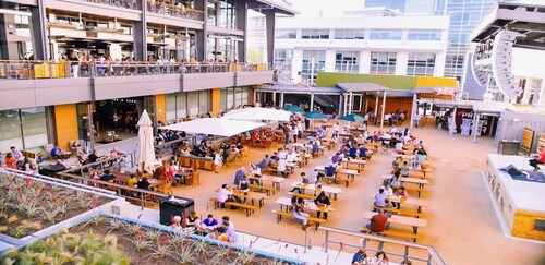 "New" Luxury & Highly furnished upscale w Patio, Garage & fireplace.