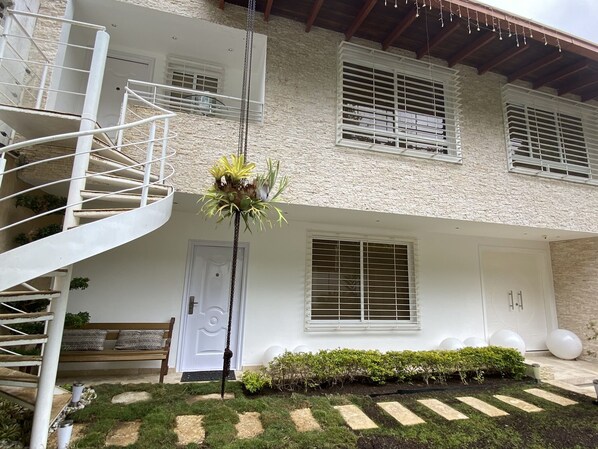 Exterior - A house with views in Caracas in a safe area I (Caracas)