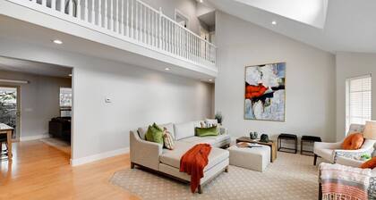 Modern Salt Lake City Retreat: Spacious 5BR Home, Game Room, BBQ, Free Ski Rental, Covered Patio