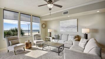 Téléviseur connecté, jeux vidéo, livres