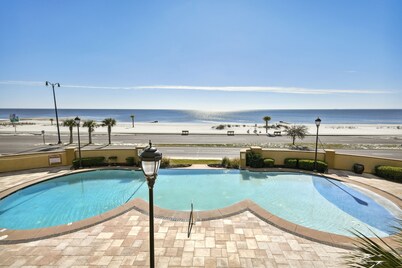 FIRST WEEKEND OF CRUISING OPEN AT A REDUCED RATE!