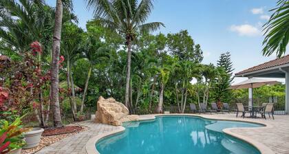 Prodigious 4 Bedroom, 4.5 Bathroom Manor w/ Pool