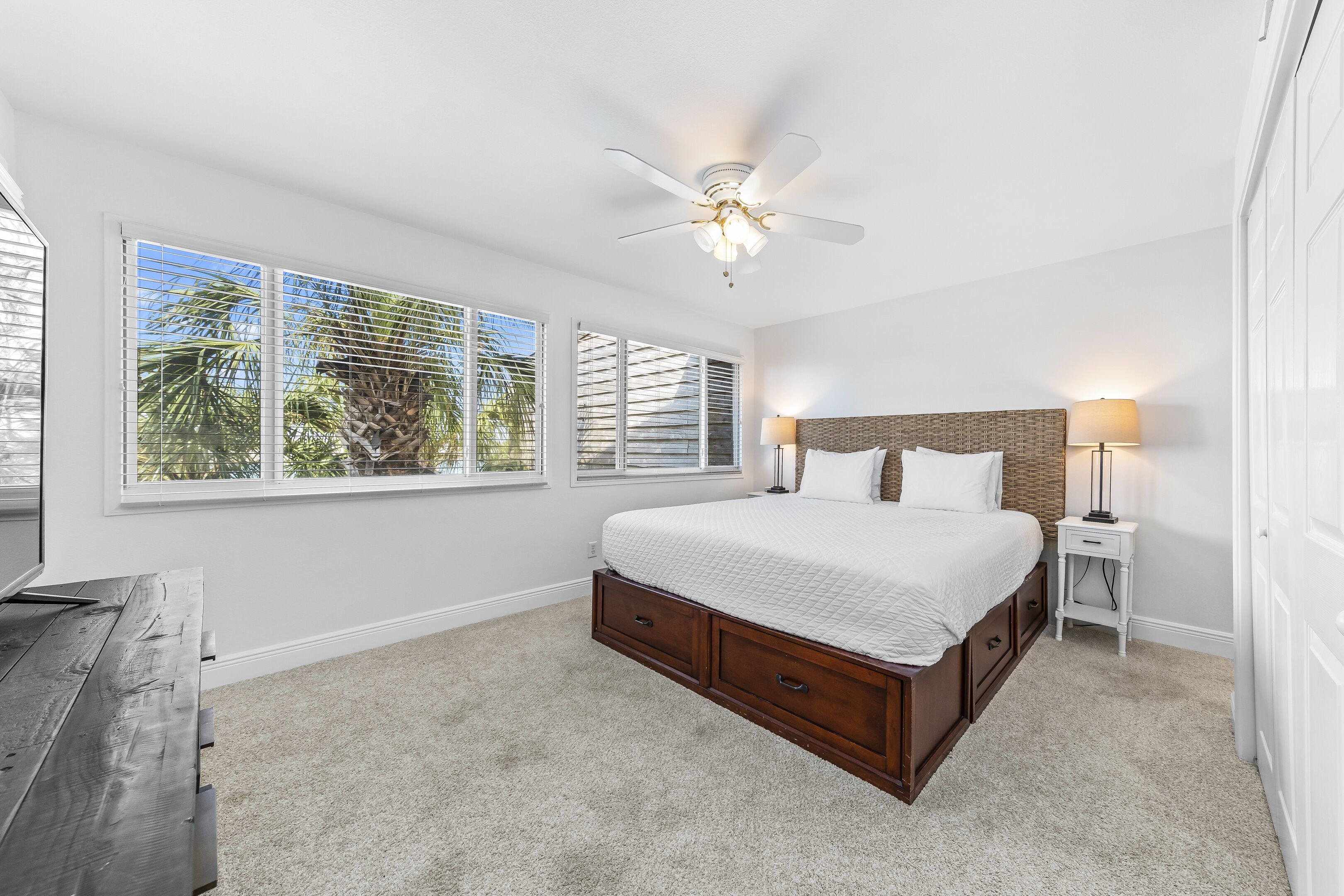 Walk to FloraBama | 2 Pools | 2 Boat Docks w/Slips | My Beach Getaways