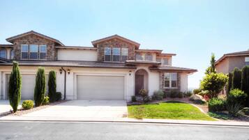 Townhome, 4 Bedrooms | Exterior