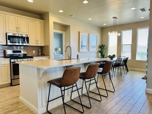 聯排別墅, 4 間臥室 | 私人廚房 | 電冰箱、烤箱、咖啡機/沖茶器、烤麵包機