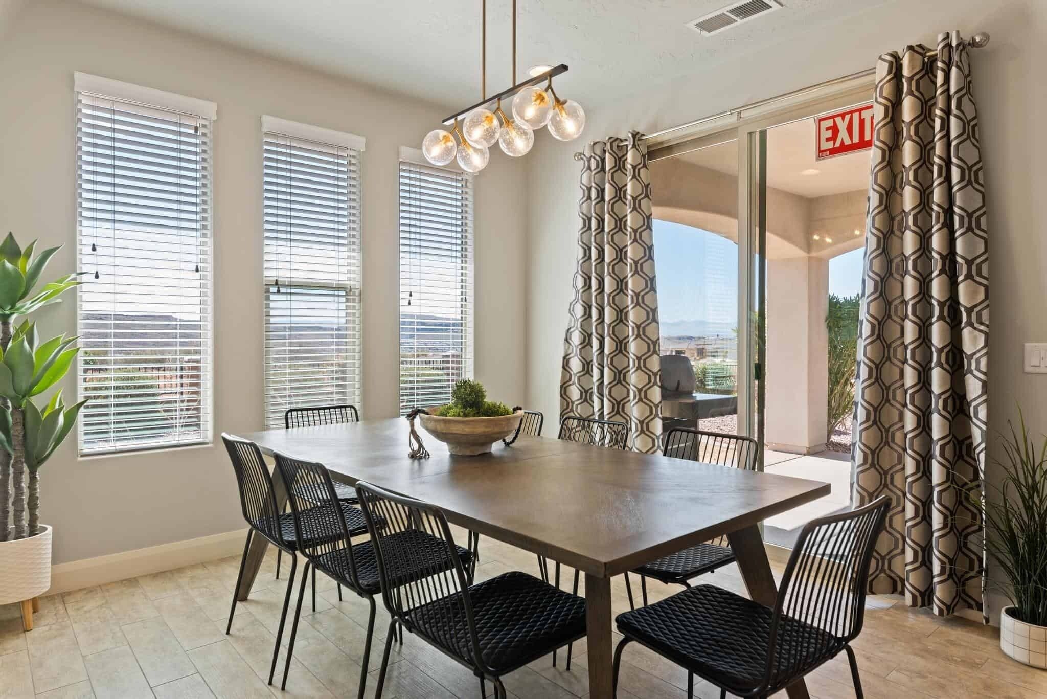 Townhome, 4 Bedrooms | Dining