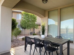Townhome, 4 Bedrooms | Outdoor dining