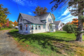 Exterior - The Cross Street House - Wonderful home, within walking distance of downtown Rangeley (Rangeley)