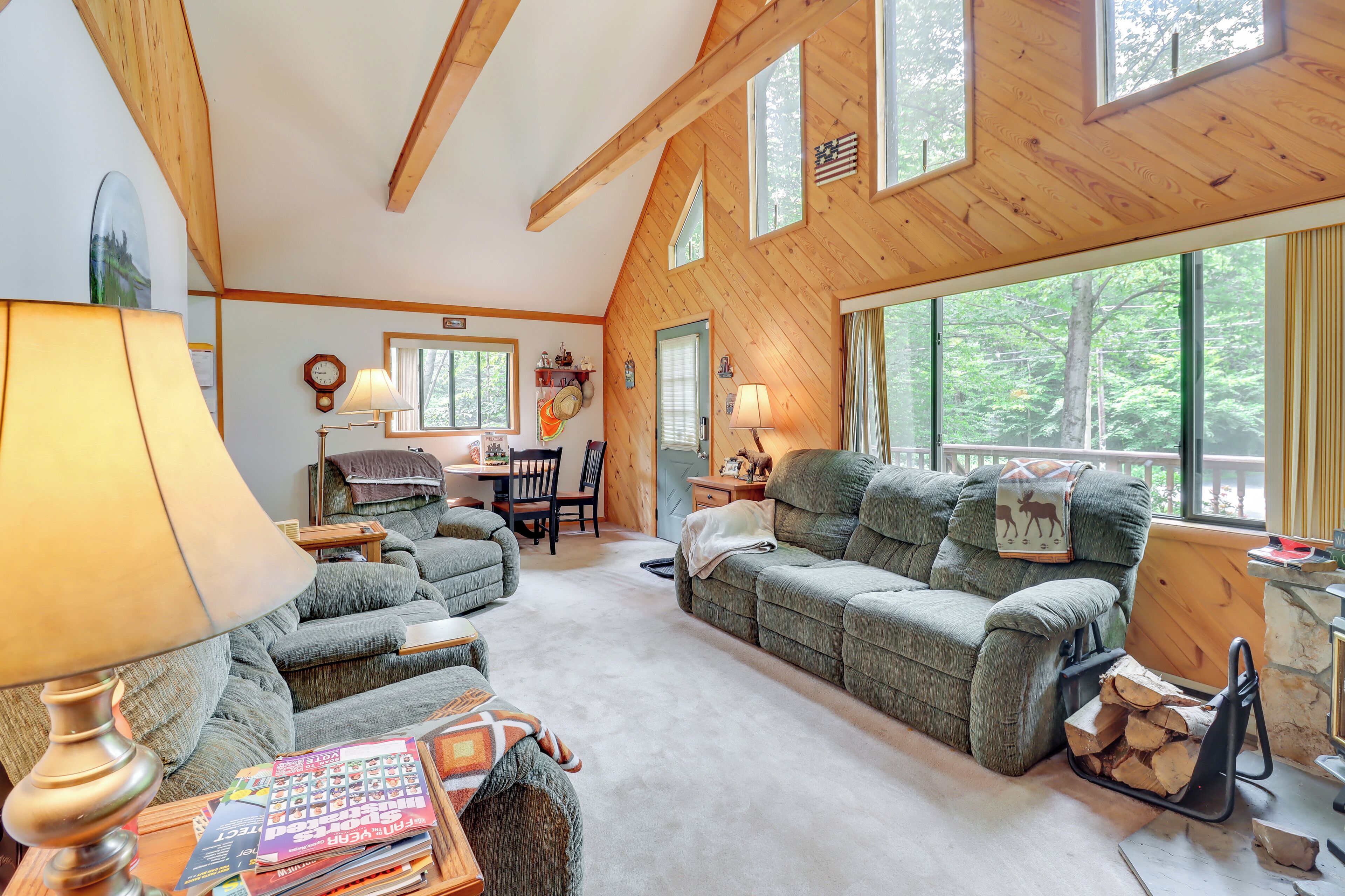 Spacious Pocono Lake Cabin w/ Community Amenities!