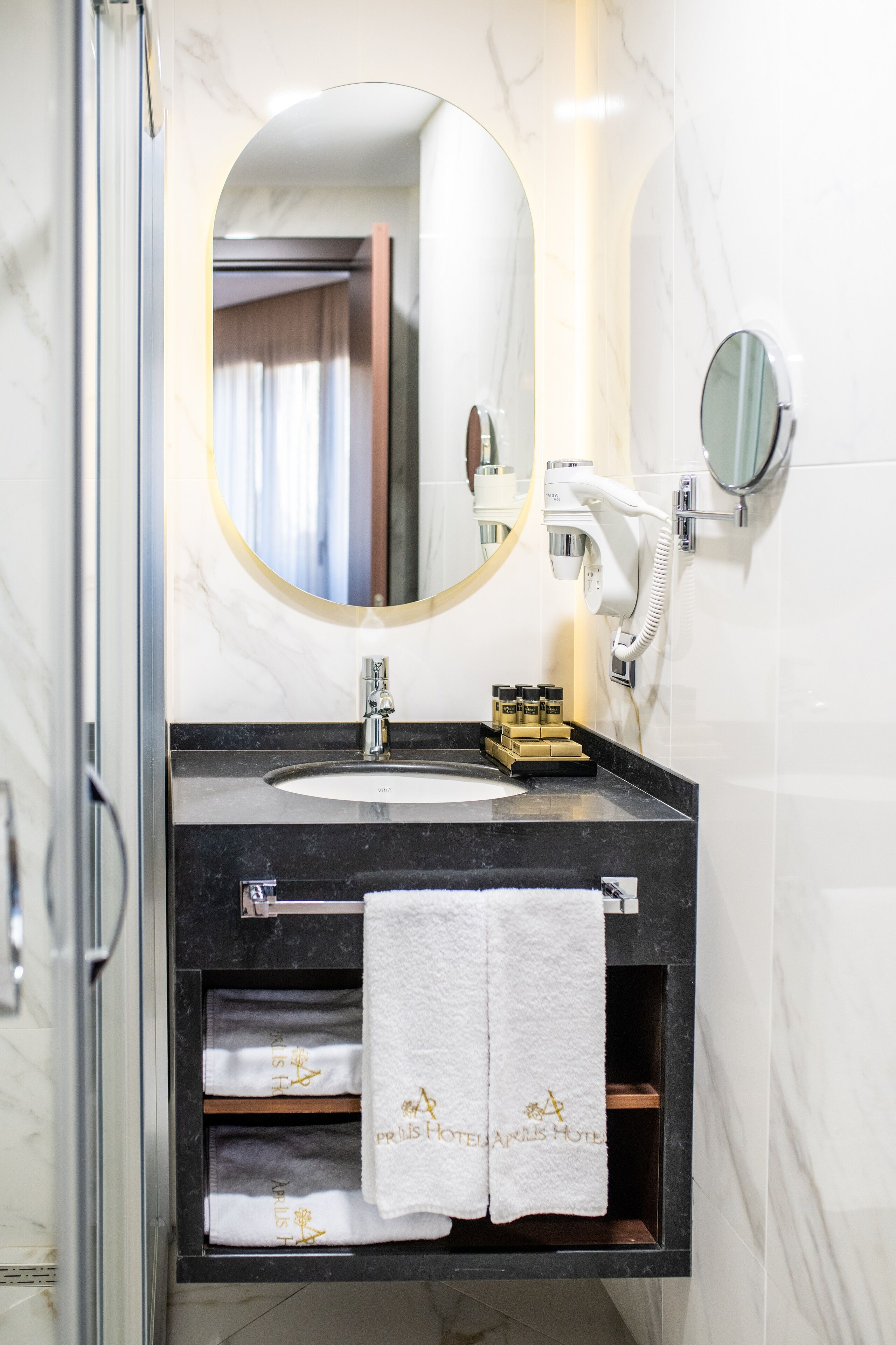 Photo - Aprilis Deluxe Hotel