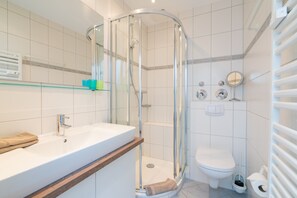 Hårtørrer, håndklæder