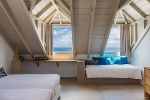 4 habitaciones, tabla de planchar con plancha, wifi y ropa de cama 
