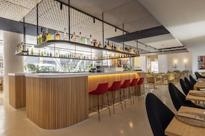 Snack bar