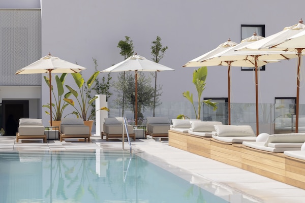 Indoor pool, outdoor pool, sun loungers