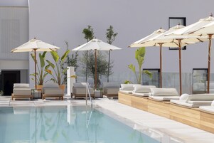 Outdoor pool, pool loungers