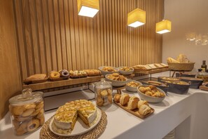 Daily buffet breakfast for a fee - HM Palma Blanc Hotel (Palma de Mallorca)