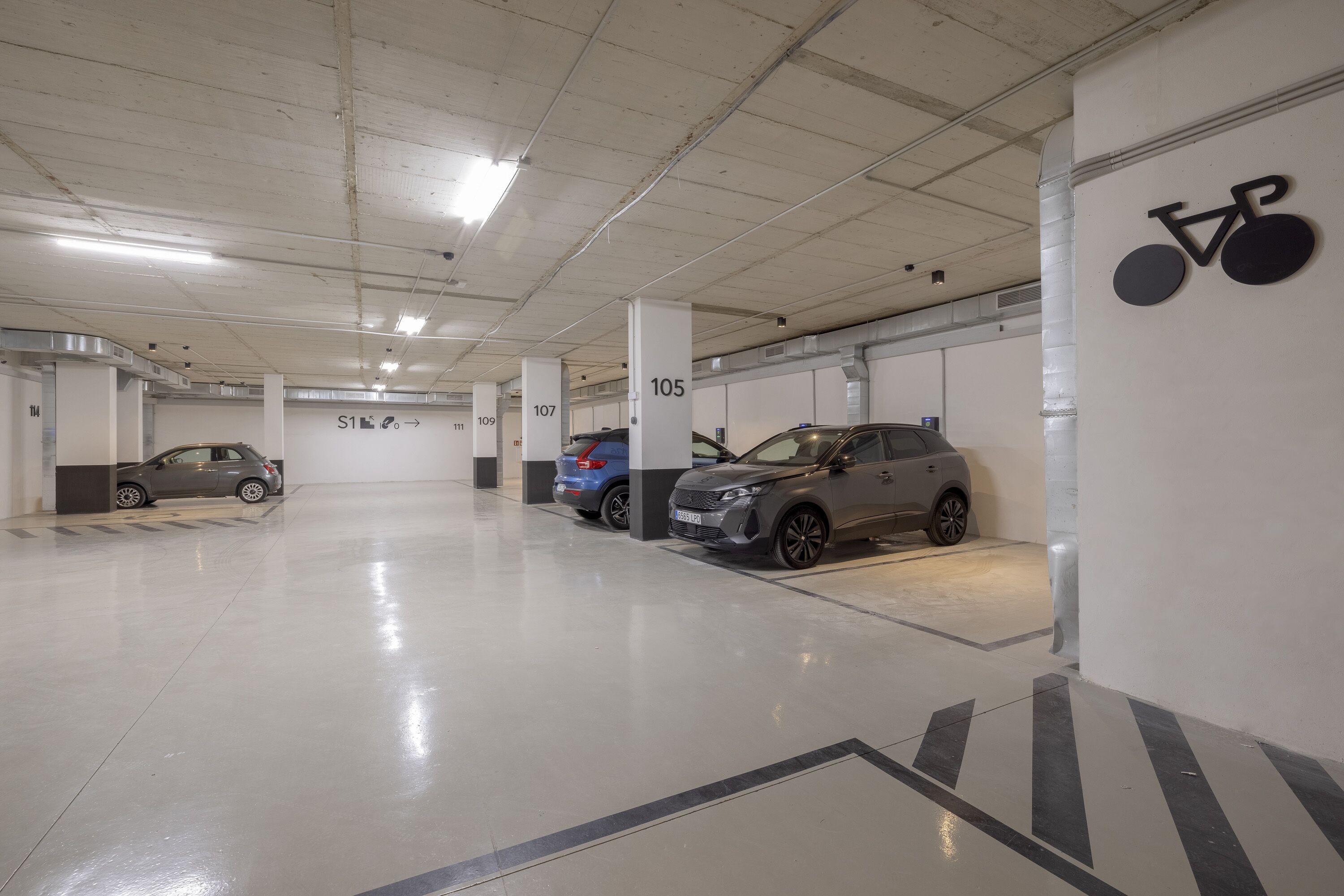 self-parking (surcharge) 15 per day