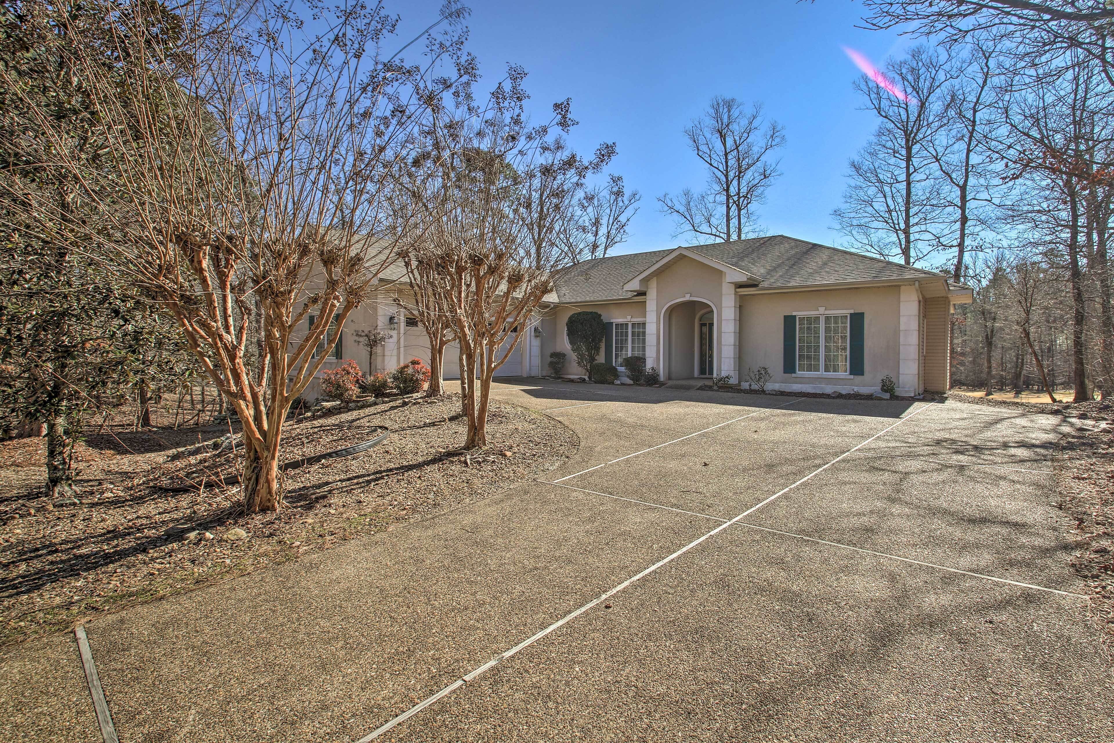 Ponce de Leon Golf Course Home on 12th Green!