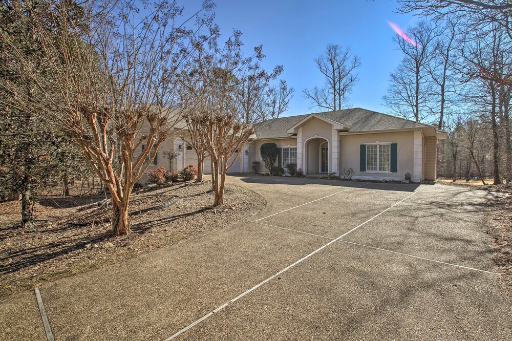 Ponce de Leon Golf Course Home on 12th Green!
