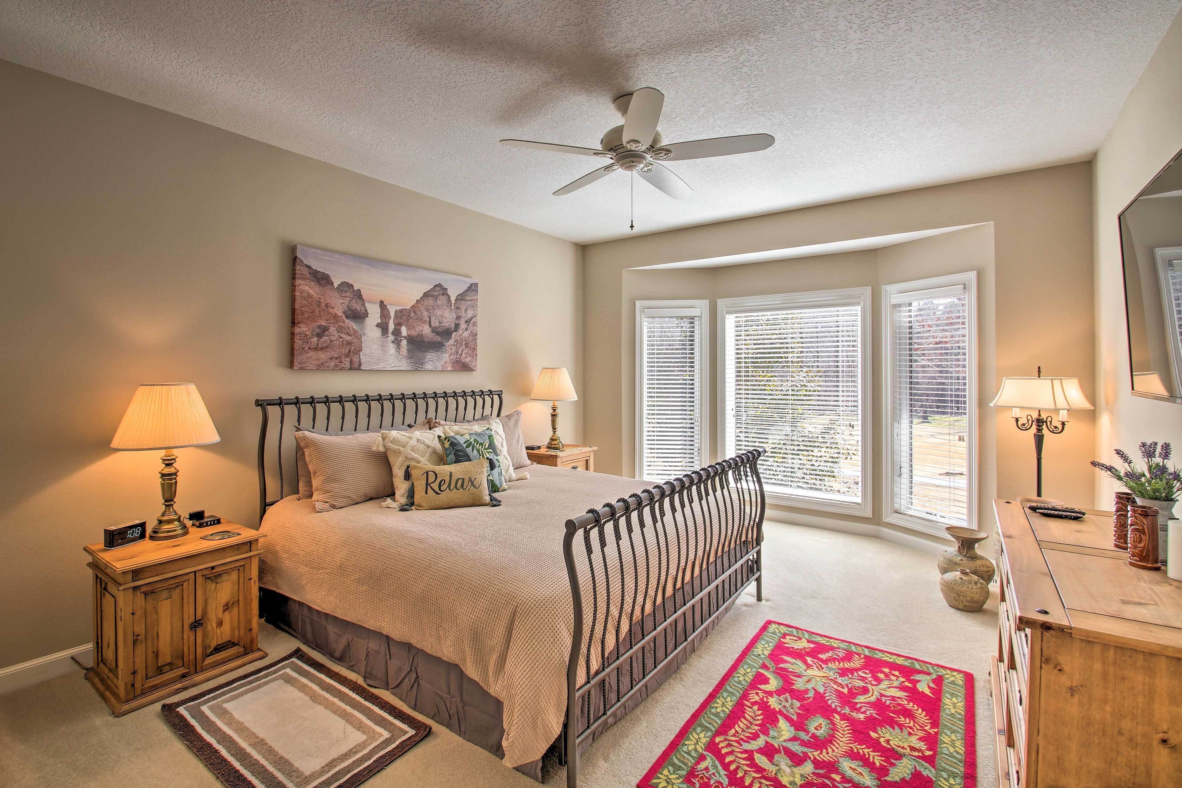 Ponce de Leon Golf Course Home on 12th Green!