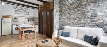 Holiday Home 'Villa Luisa' with Sea View, Terrace & Wi-Fi in Frontera