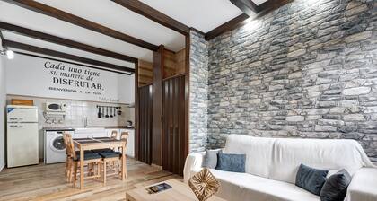 Holiday Home 'Villa Luisa' with Sea View, Terrace & Wi-Fi in Frontera