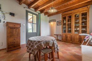 Spa - Villa 'Le Vigne' close to the Sea with Garden & Terrace (Sant'Anna Arresi)