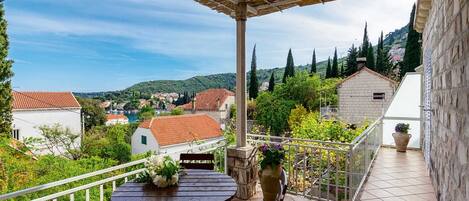 Appartement (Three bedroom apartment with terrace ) | Extérieur