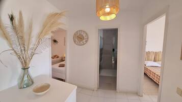 2 habitaciones, tabla de planchar con plancha y wifi gratis