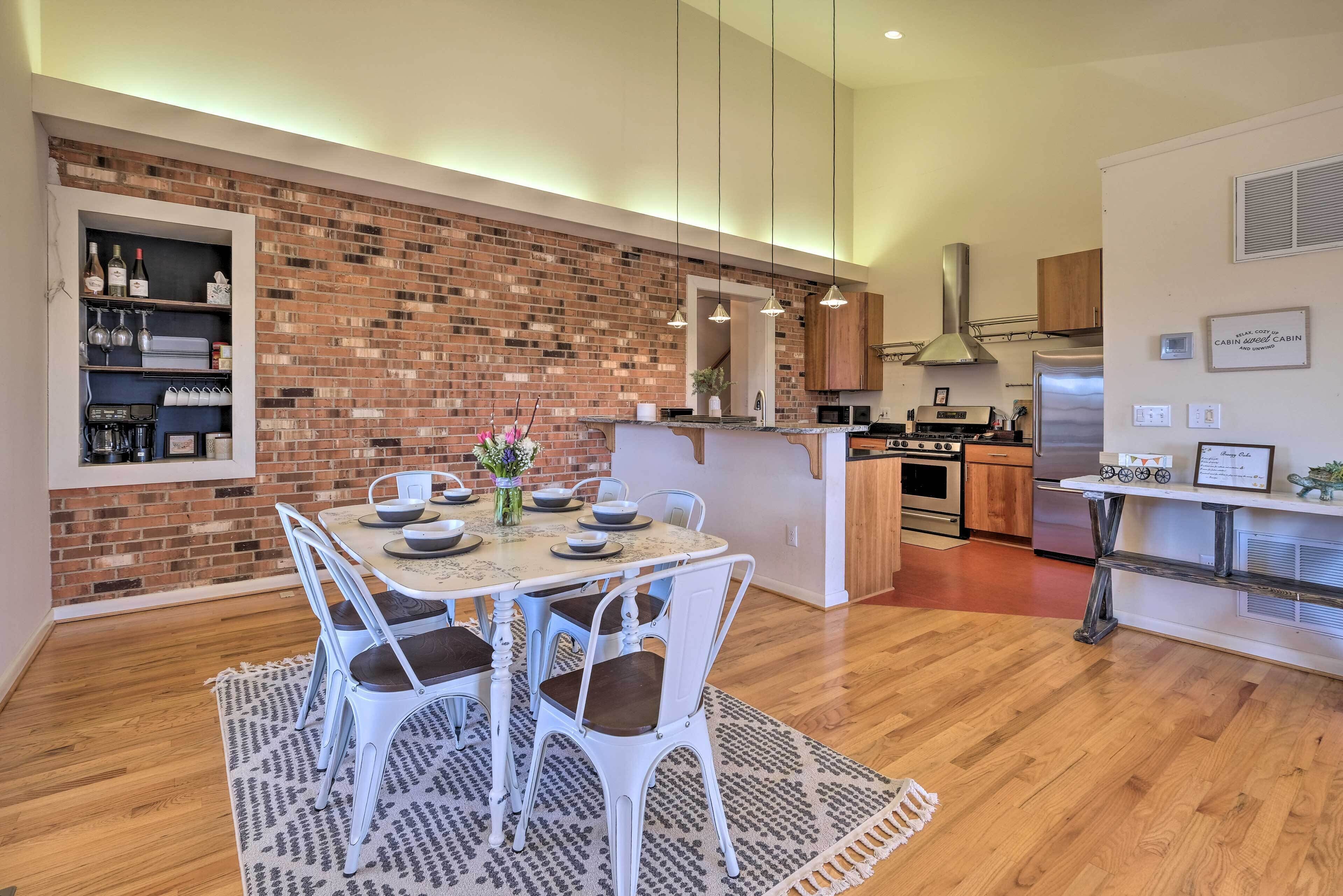 Pet-Friendly Cottage with Game Room & Fire Pit!