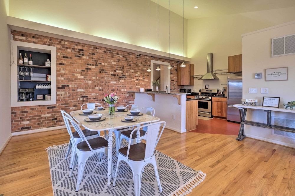 Pet-Friendly Cottage with Game Room & Fire Pit!