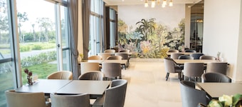 Ye-Lin Villa