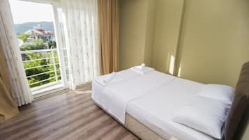 Basic Room, 1 Double Bed, Pool View | Egyptian cotton sheets, premium bedding, free minibar items, desk